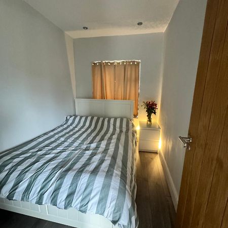 1 Bed With Kitchenette And Bathroom Oxford Eksteriør billede